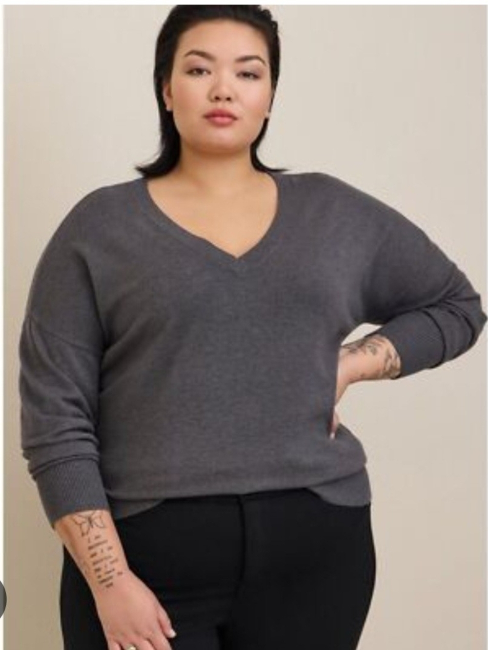 Torrid Sz 2 Charcoal V-Neck Sweater